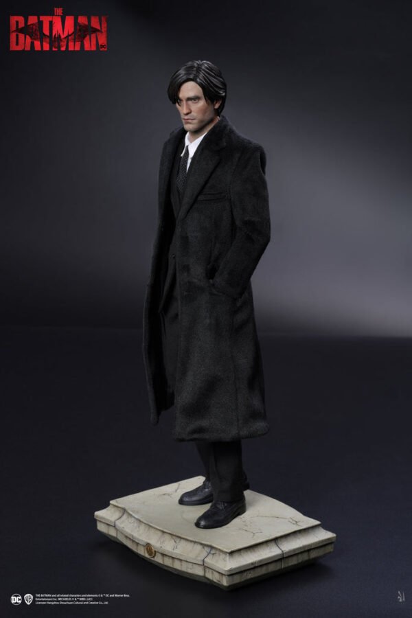 INART 1/6 BRUCE WAYNE STANDARD EDITION - Image 2