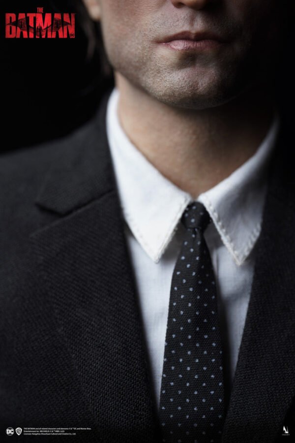 INART 1/6 BRUCE WAYNE STANDARD EDITION - Image 4