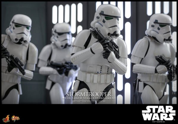HOT TOYS 1/6 MMS736 STORMTROOPER WITH DEATHSTAR ENVIRONMENT - Image 6