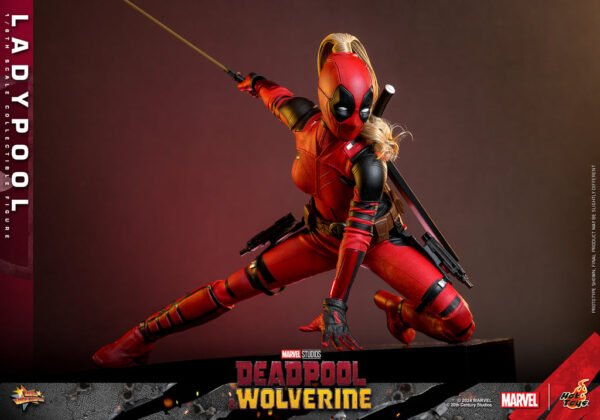 IN-STOCK HOT TOYS 1/6 MMS747 LADYPOOL - Image 2