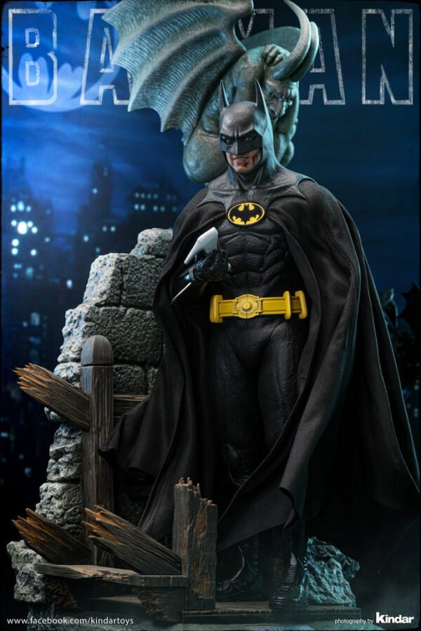 HOT TOYS 1/6 MMS693 BATMAN 1989 DELUXE - Image 4