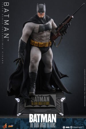 Pre Order HOT TOYS 1/6 BATMAN THE DARK KNIGHT RETURNS