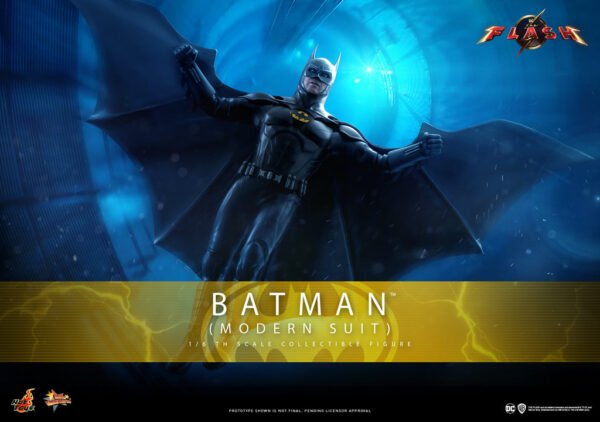 HOT TOYS 1/6 MMS712 BATMAN MODERN SUIT - Image 2